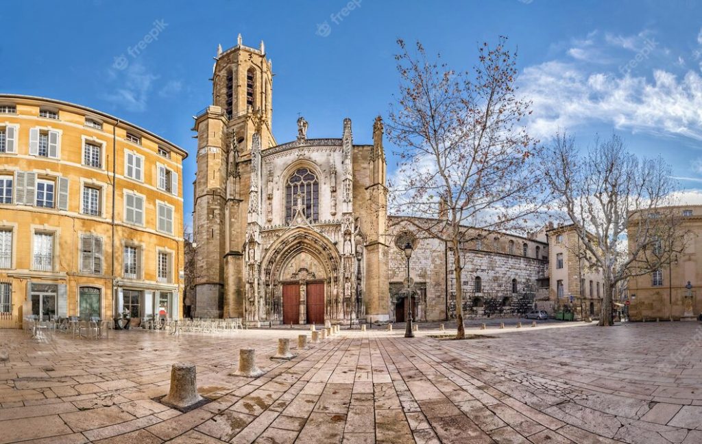 Cathédrale que l'on peut visiter en faisant une formation Management à AIx-en Provence.